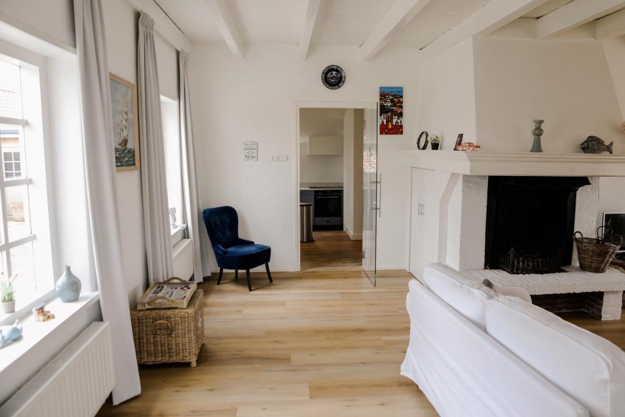 Prachtig Gelegen Vrijstaand Landhuis Hansweert エクステリア 写真